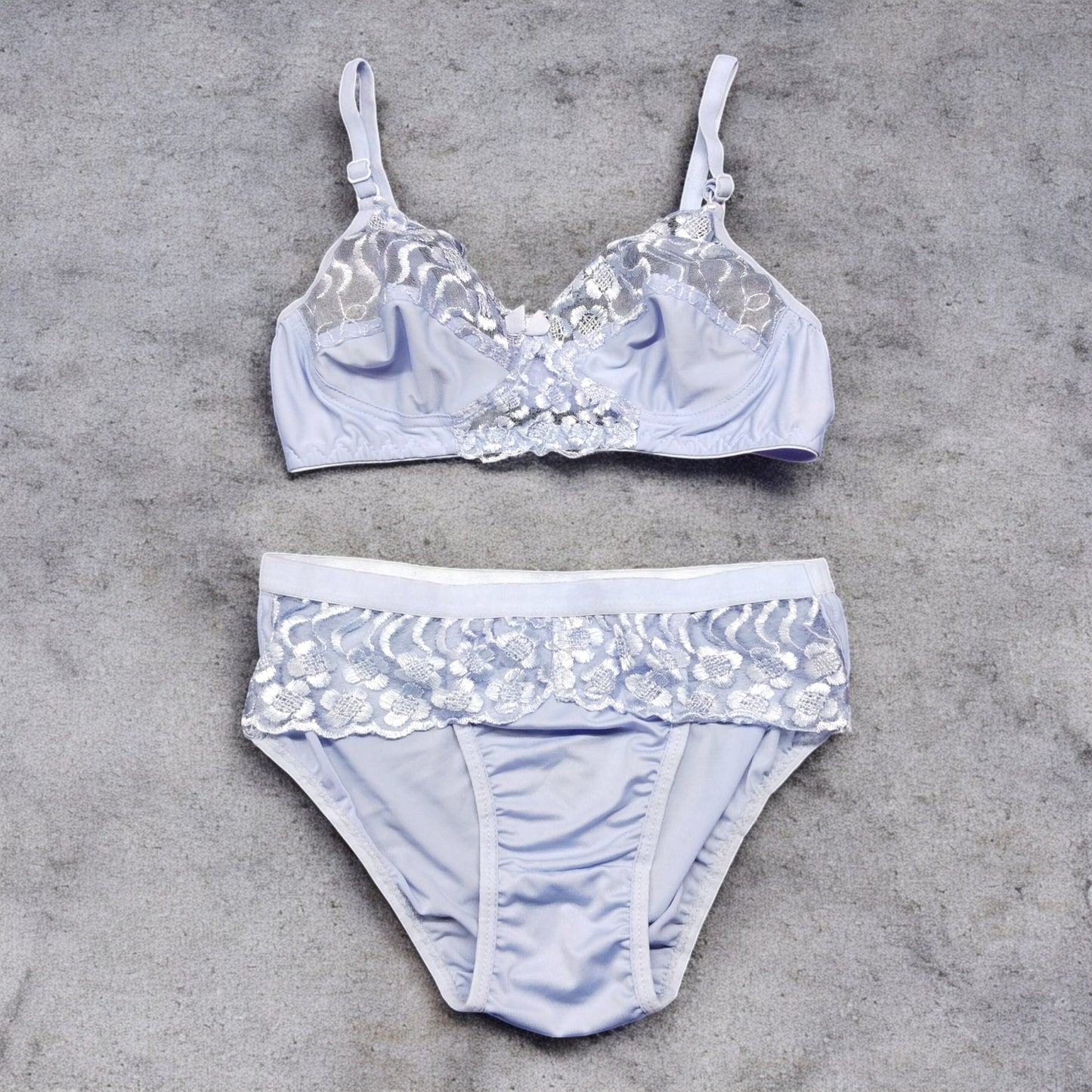 Women Neted Bra Set