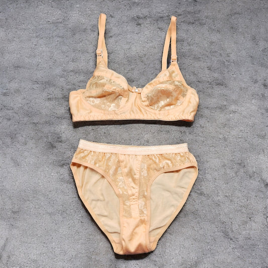 Women Nated Bra Set