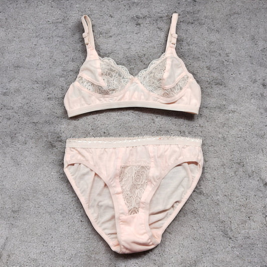 Women Neted Bra Set
